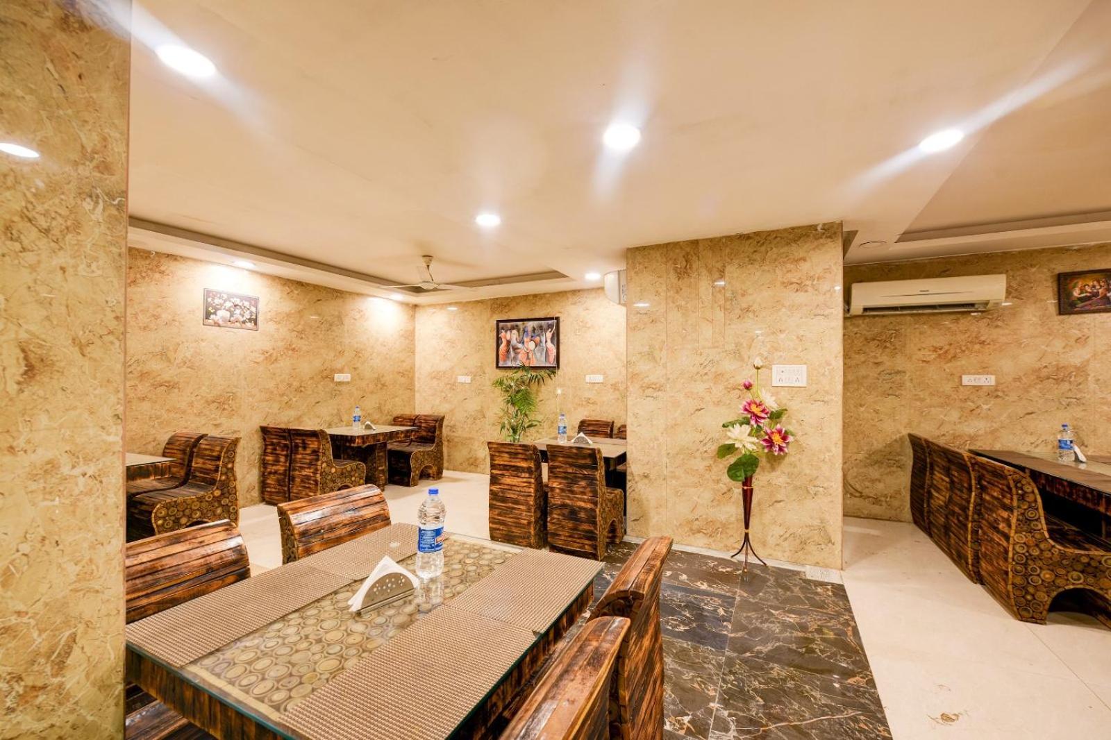 The Bellwood Suites Near Igi Airport Nova Deli Exterior foto